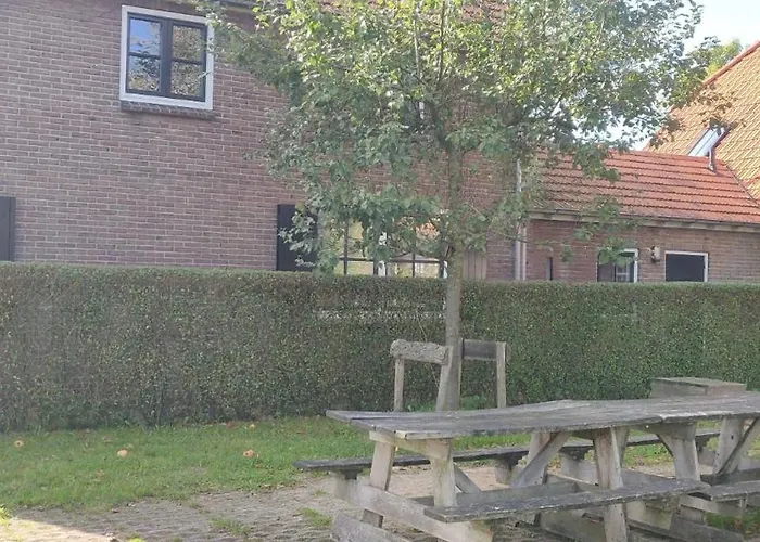 Grazelands - Overnachten Midden In De Semesterbostad Keent